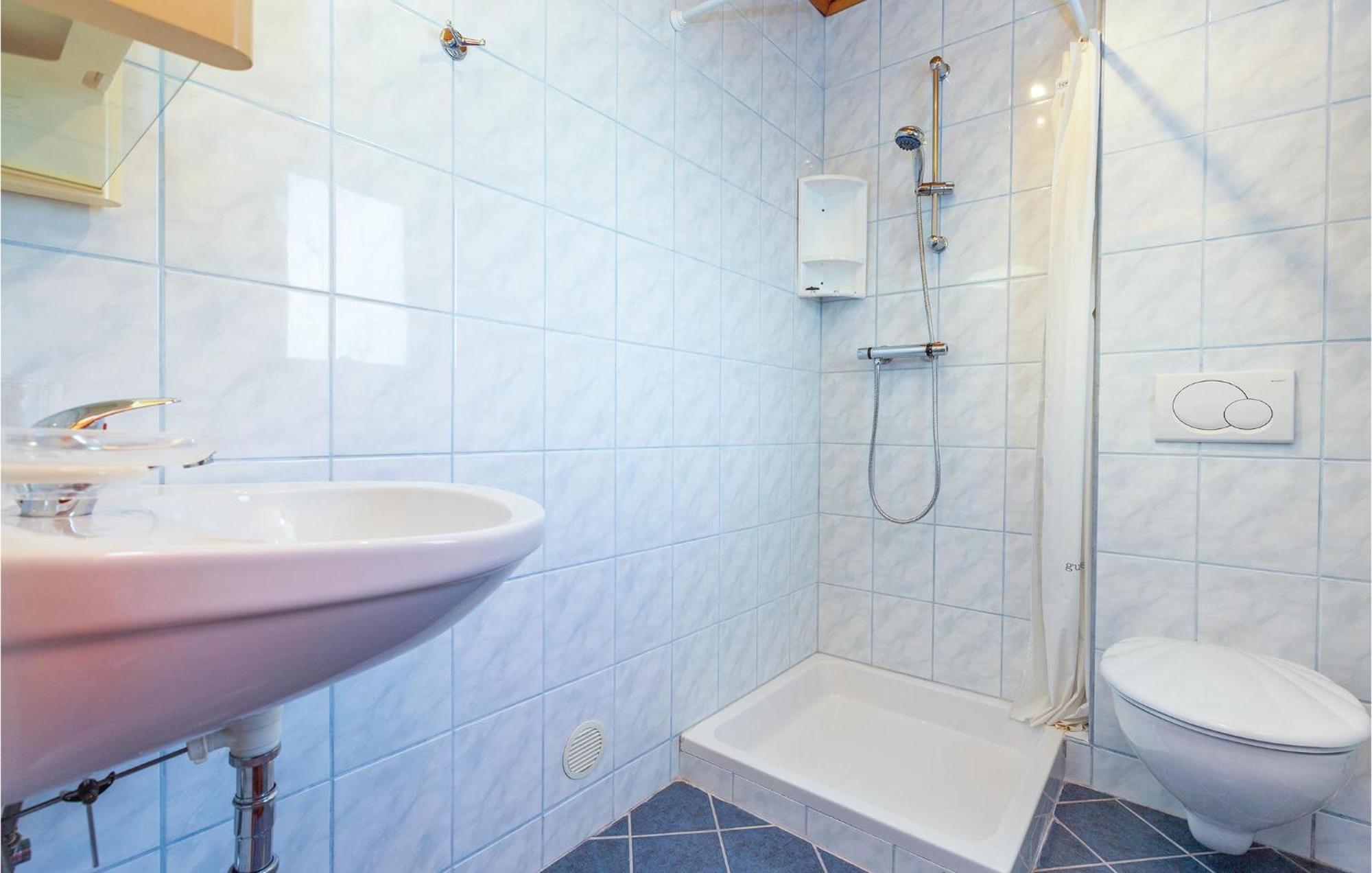 Stunning Apartment In Crikvenica With Wifi ภายนอก รูปภาพ